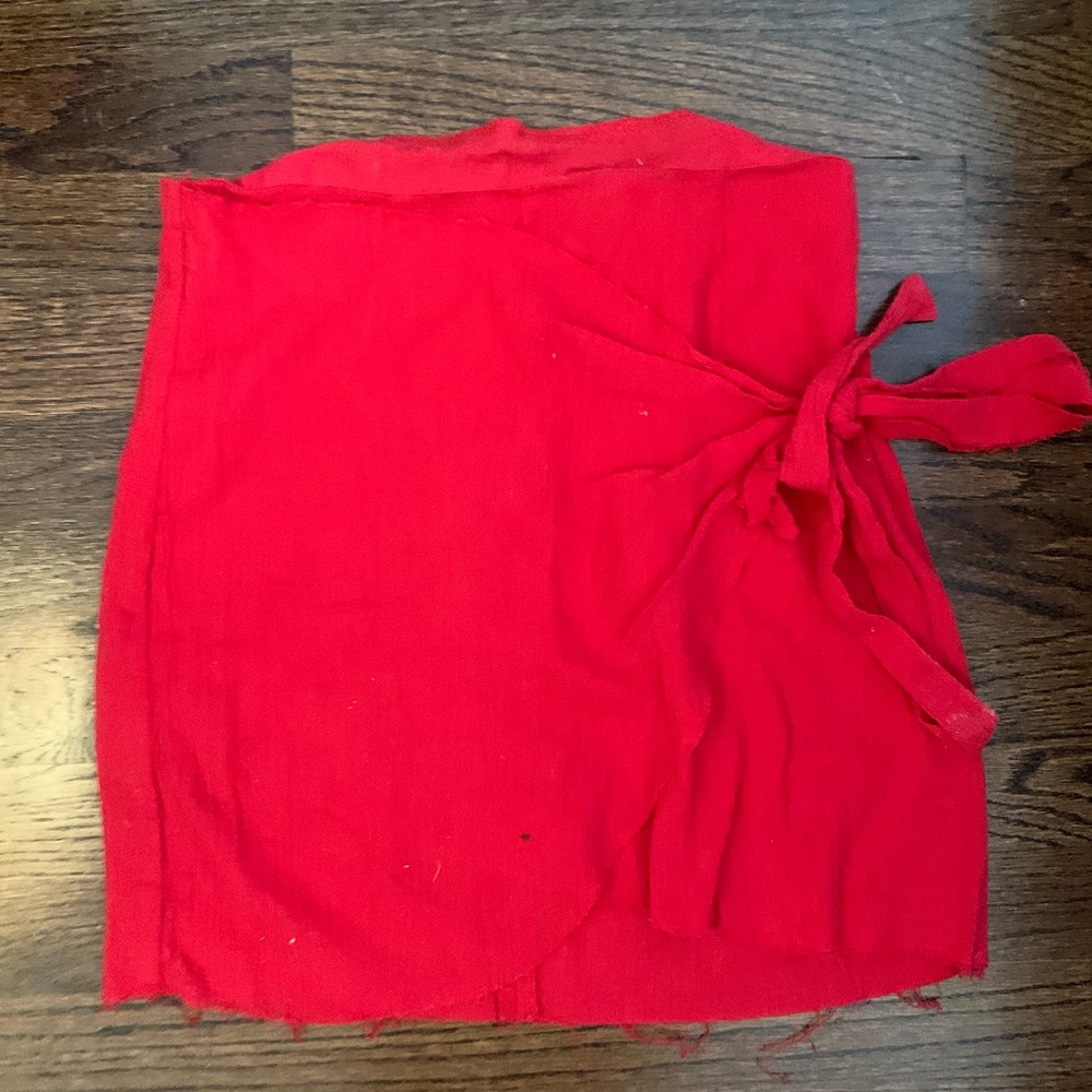 Red mini skirt with a tie